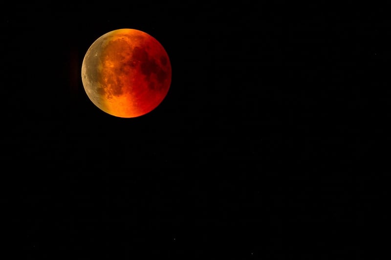 Eclipse Engagements